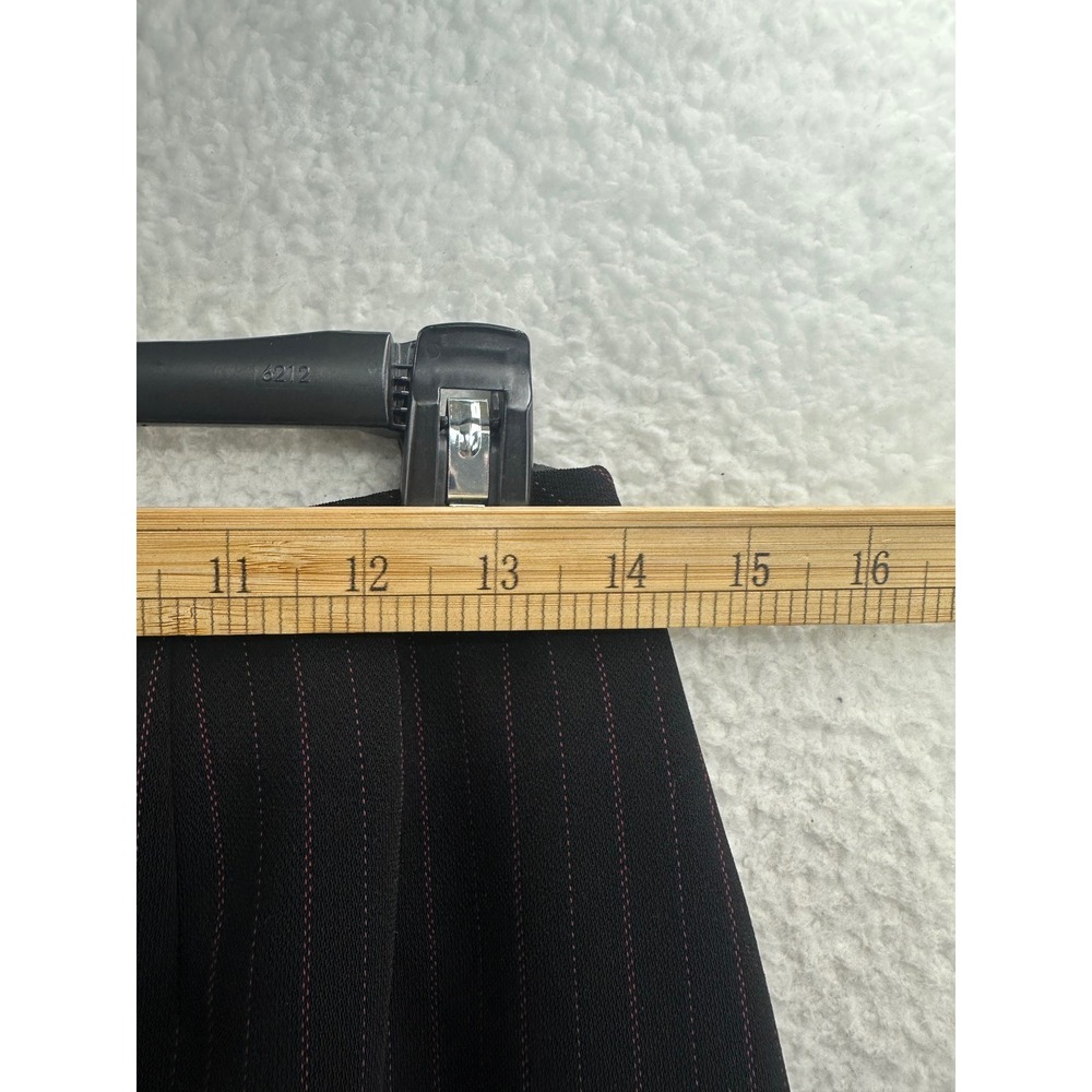 Le Suit Petite Black Pinstripe Pencil Skirt Career Office Women's Size 8 - Picture 6 of 8